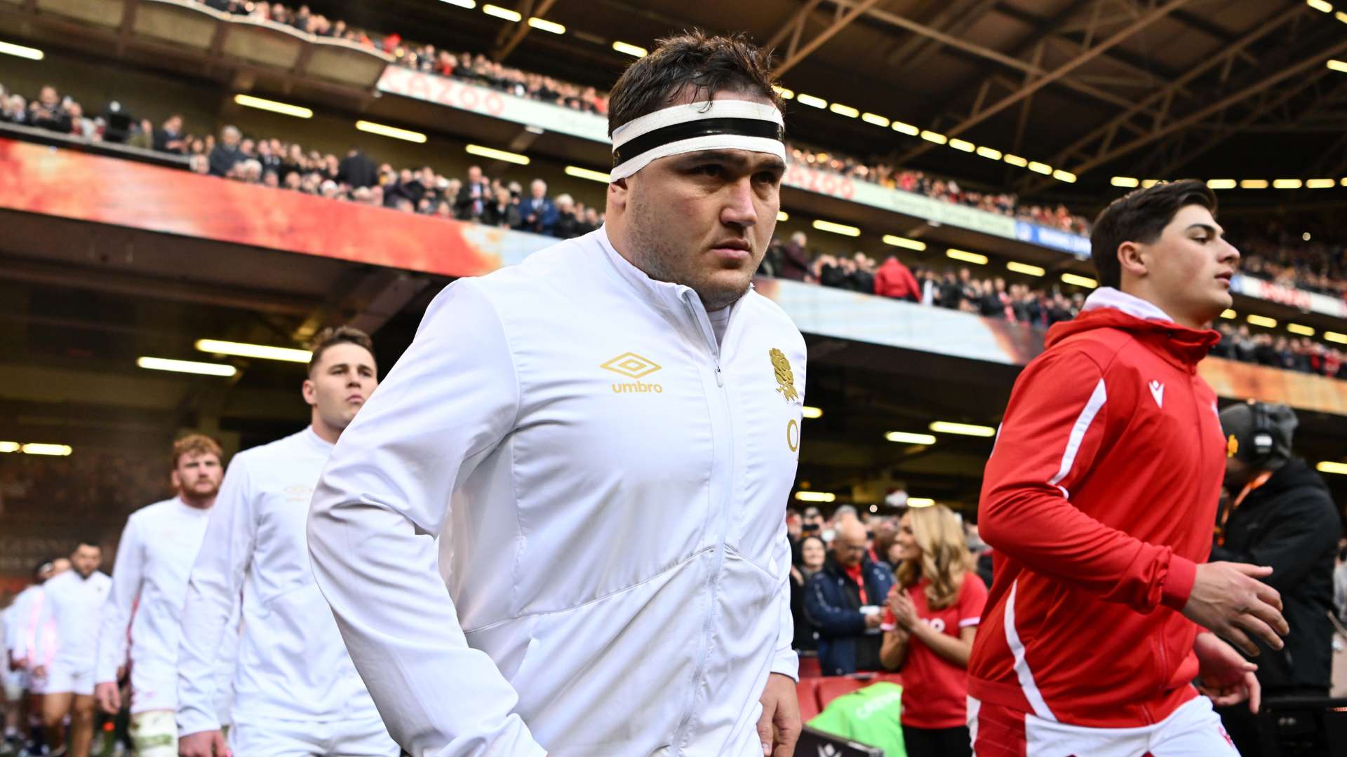 更倾向于与 更倾向于与